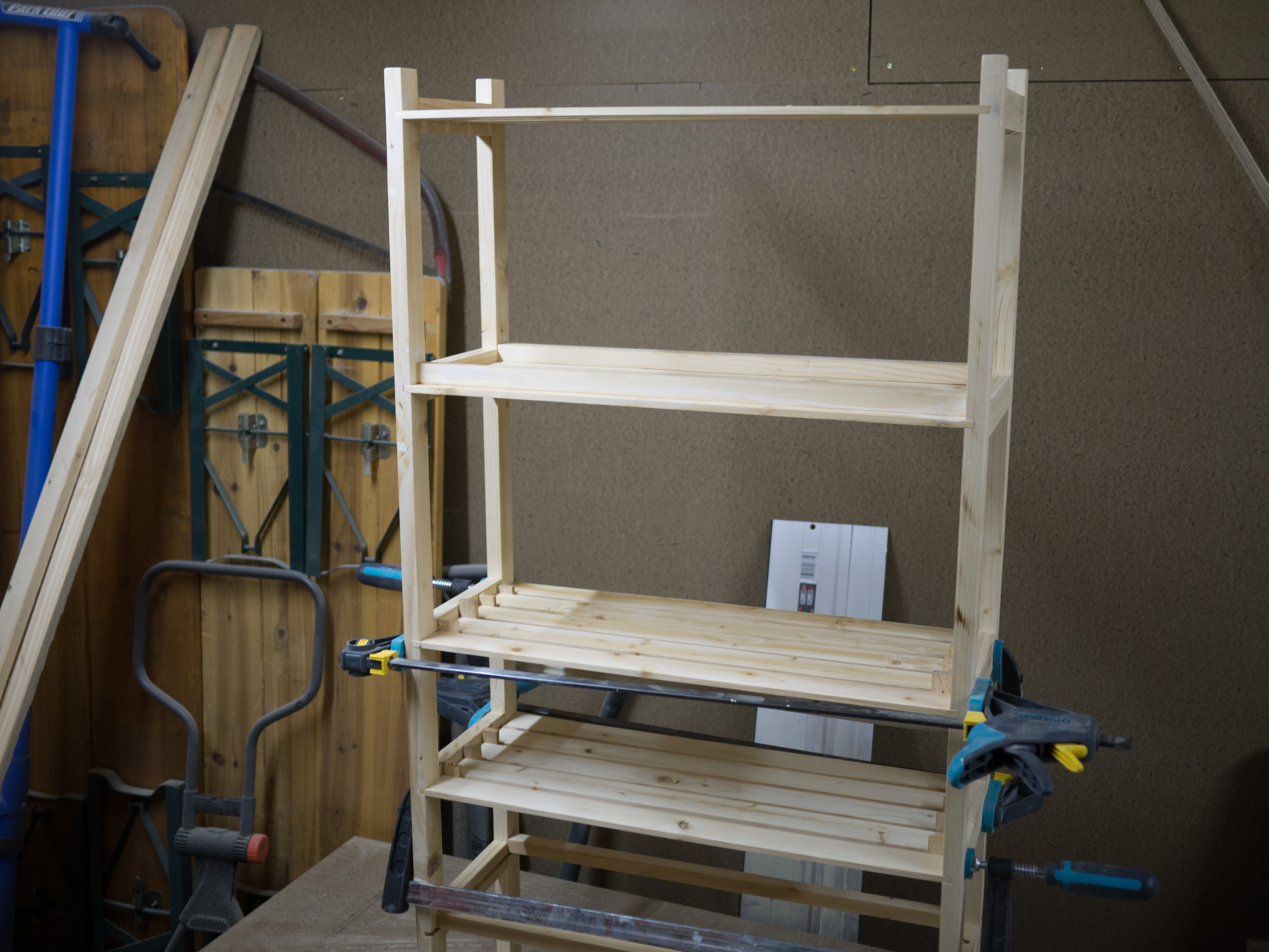 20160306 Schuhregal 007